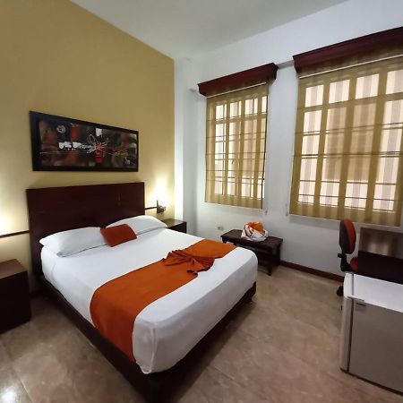 Hotel 721 เปเรย์รา ภายนอก รูปภาพ