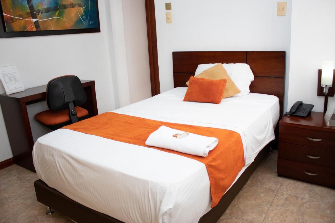 Hotel 721 เปเรย์รา ภายนอก รูปภาพ